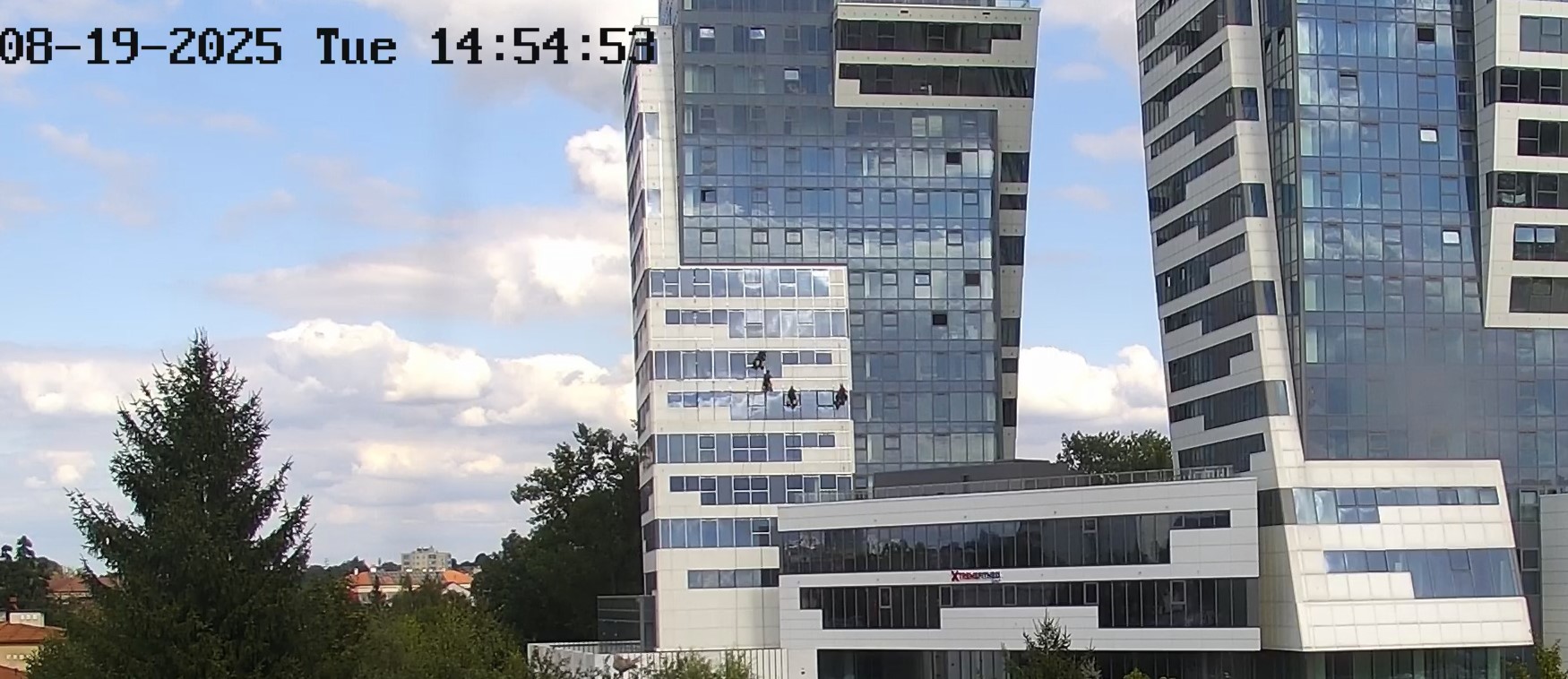 źródło - olszynkipark.pl kamery-online.jpg