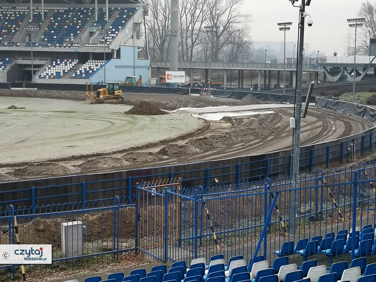 20201218_rzeszow_murawa_01.jpg