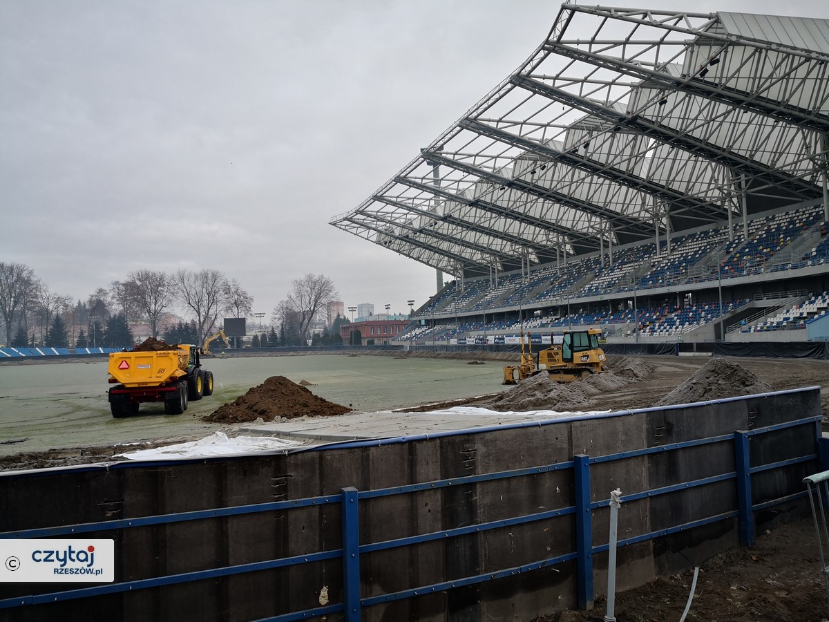 20201218_rzeszow_murawa_06.jpg