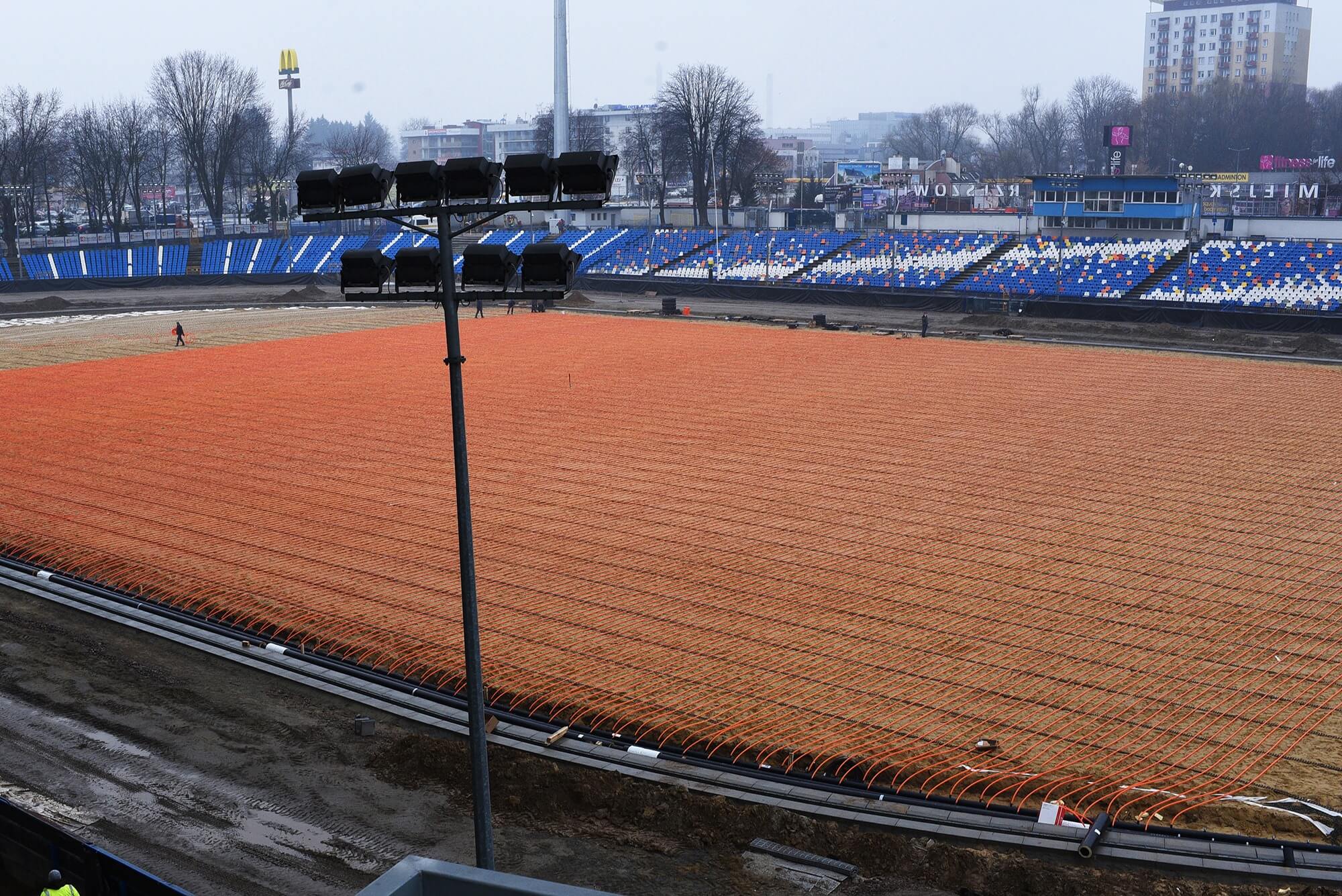 Instalacja grzewcza na stadionie miejskim w Rzeszowie.jpg