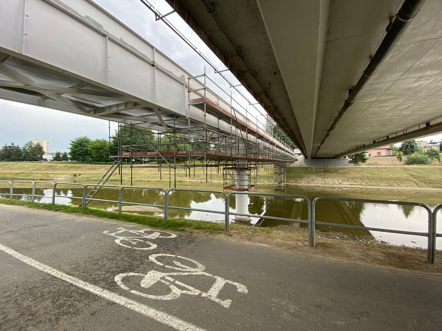 Dobudowa do istniejących mostów dróg rowerowych (1).jpg