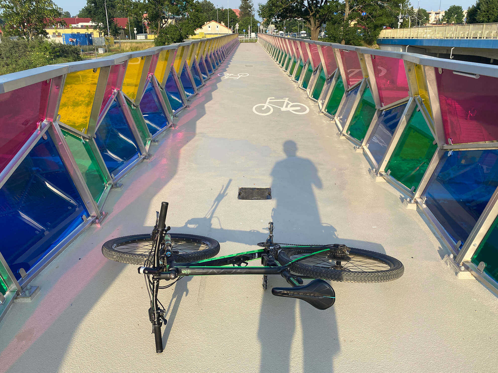 Kładka rowerowa przy moście Lwowskim (1).jpg