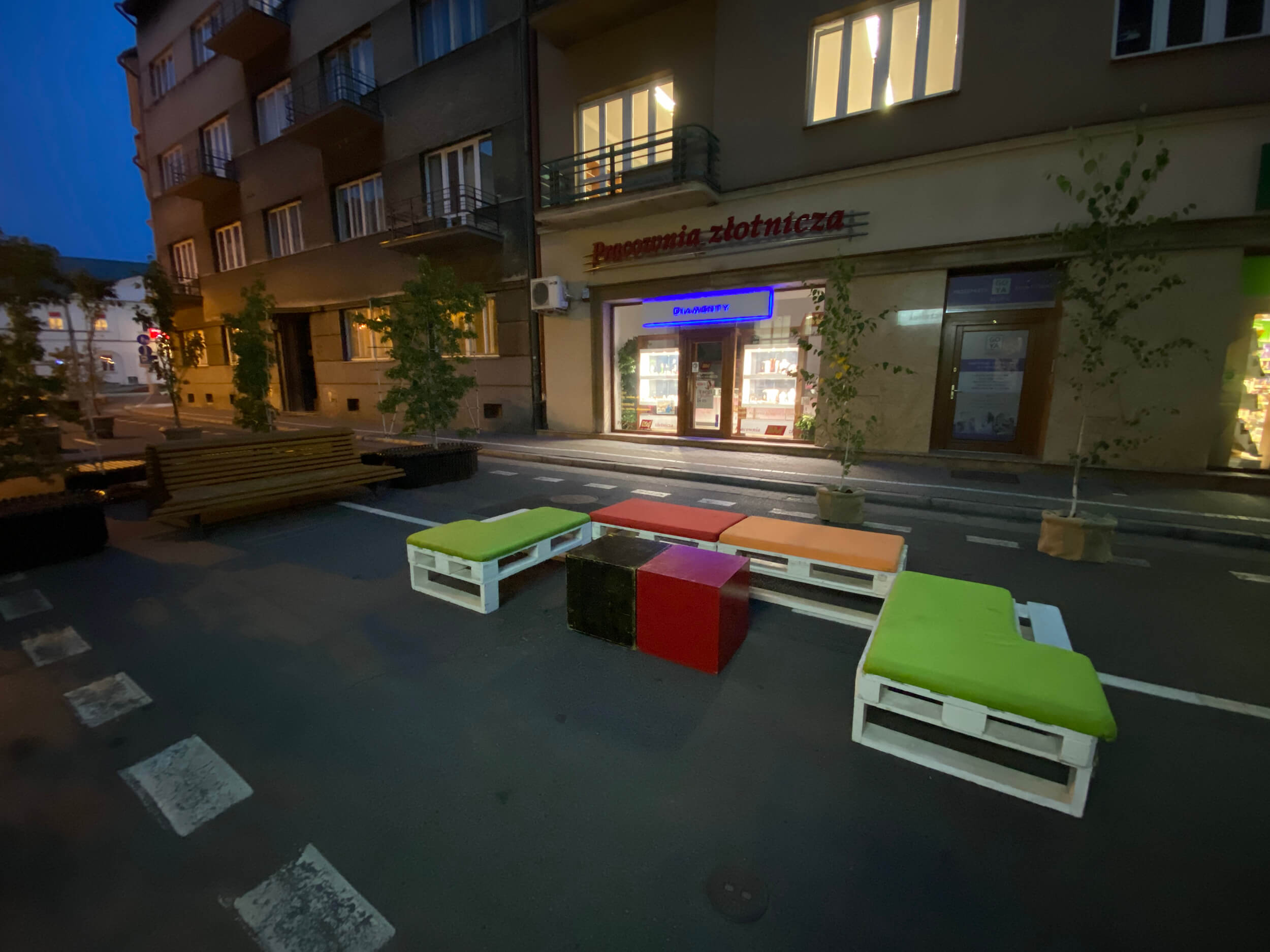 Parklet na Jagiellonśkiej (3).JPG