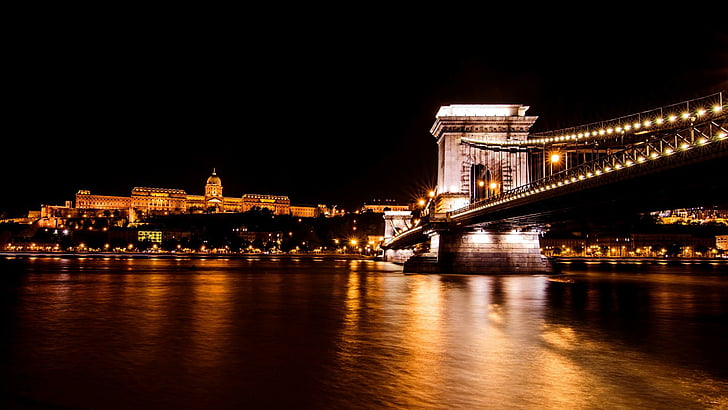 chain-bridge-night-budapest-hungary-wallpaper-preview.jpg