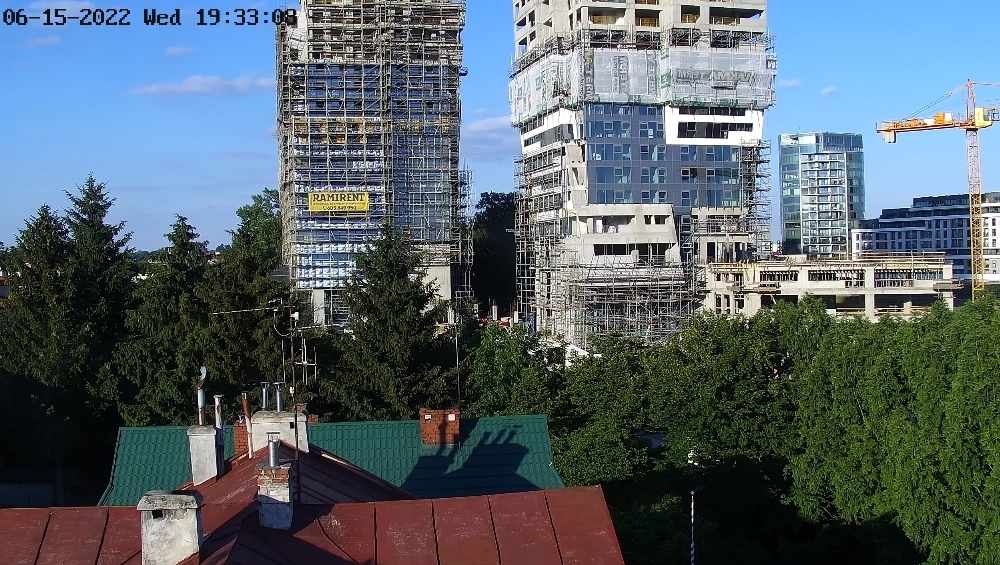 Screenshot_20220615-190133_Chrome.jpg