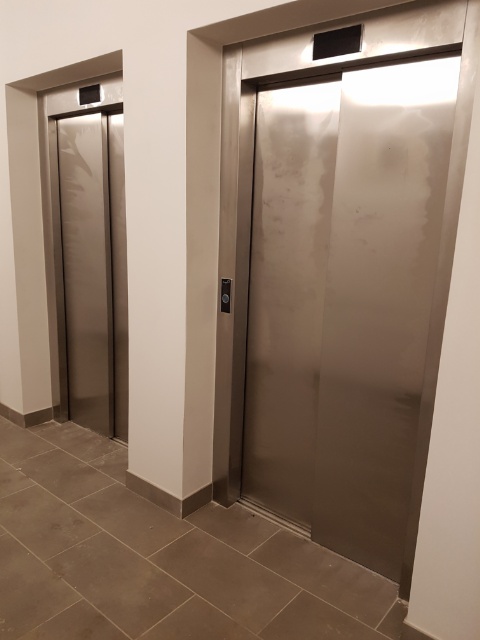 430201719325.jpg